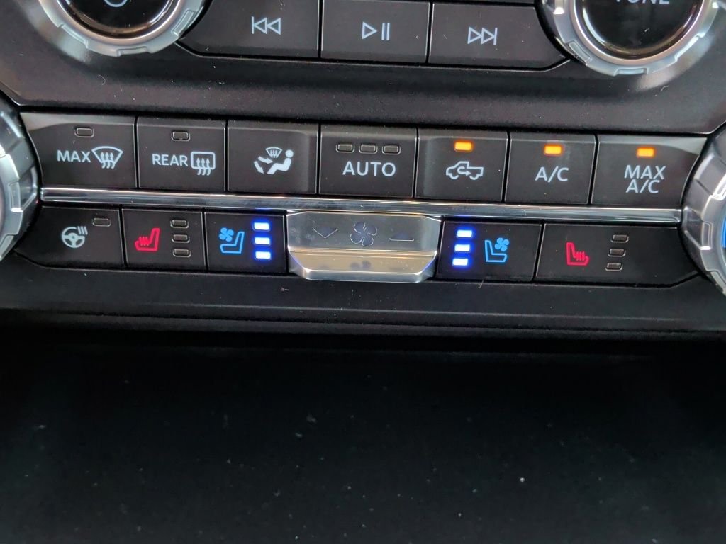 New 2026 Carbonized Gray Metallic Ford F-250® Lariat® image 29