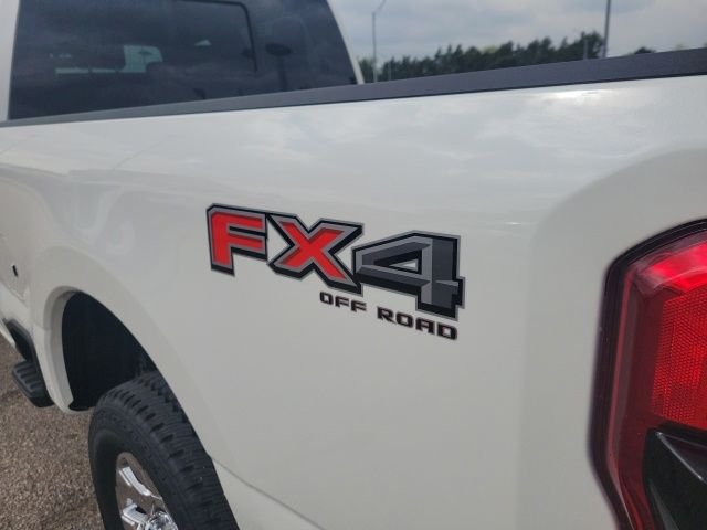 New 2026 Star White Metallic Tri-Coat Ford F-250® King Ranch® image 36