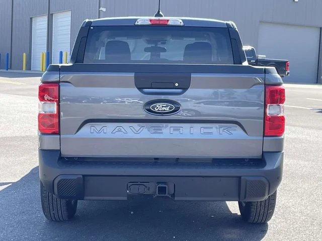New 2026 Carbonized Gray Metallic Ford XLT image 10