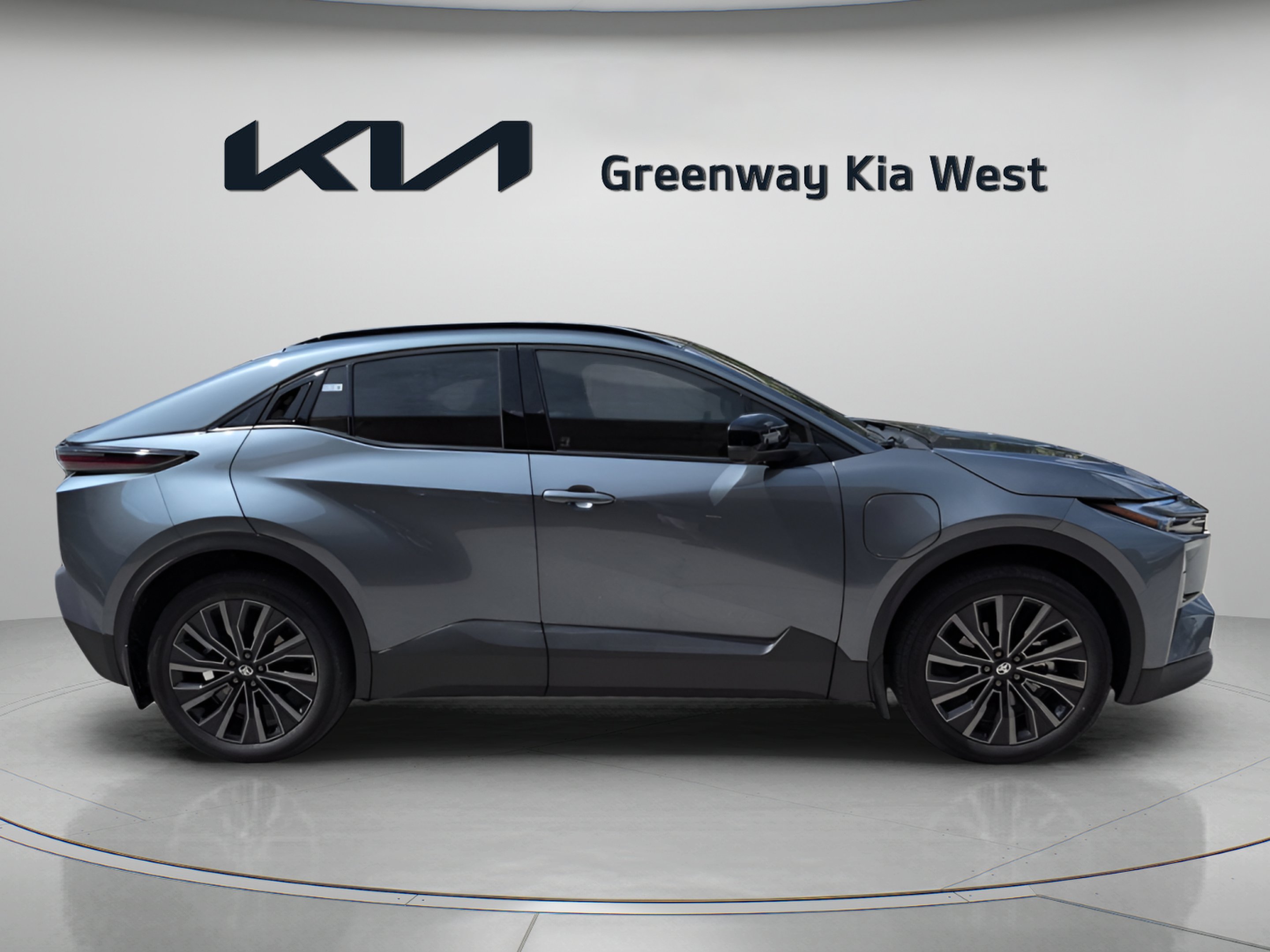 Used 2026 Alloy Toyota XSE image 9
