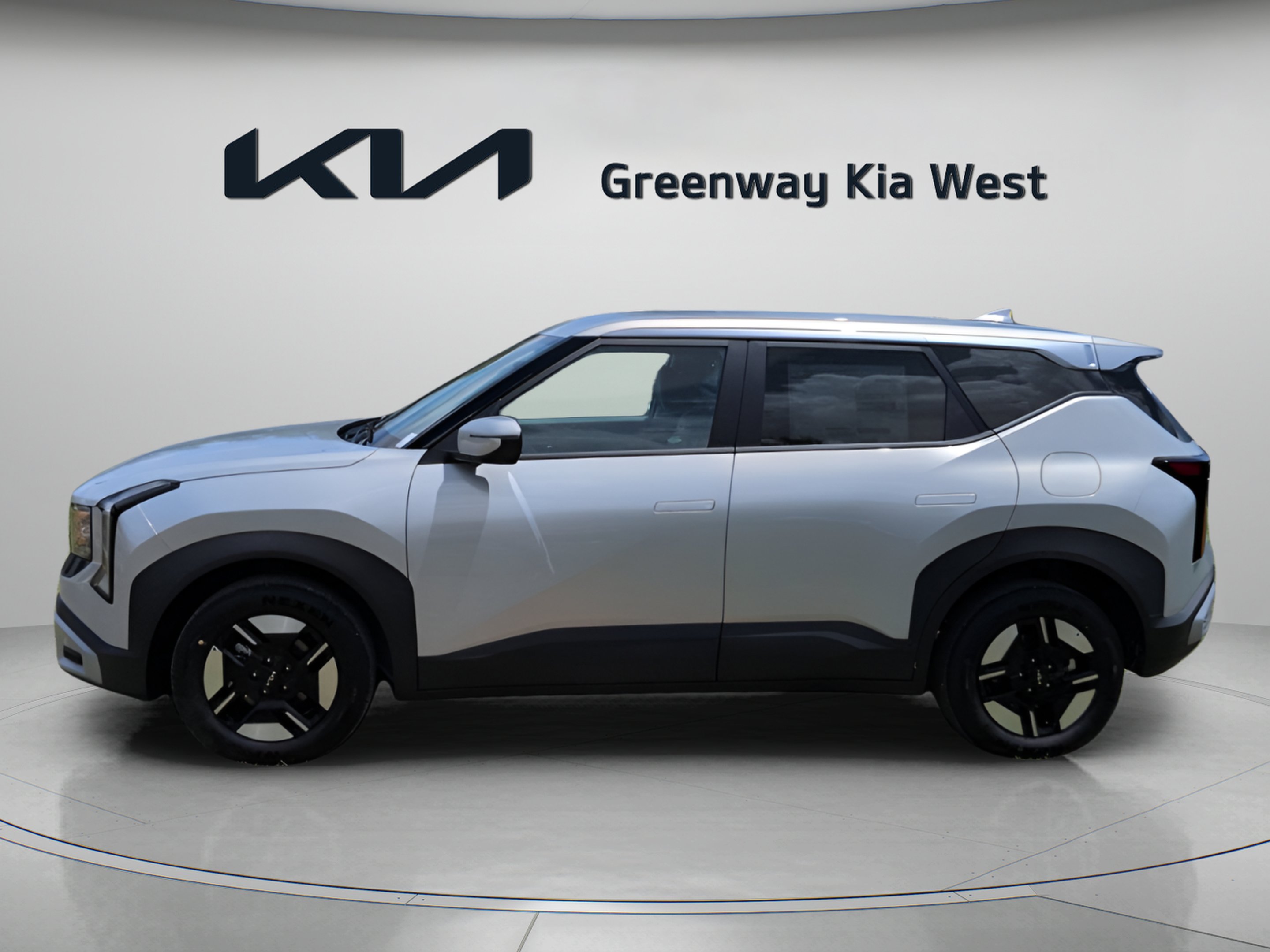 New 2027 Ivory Silver Kia LX image 5