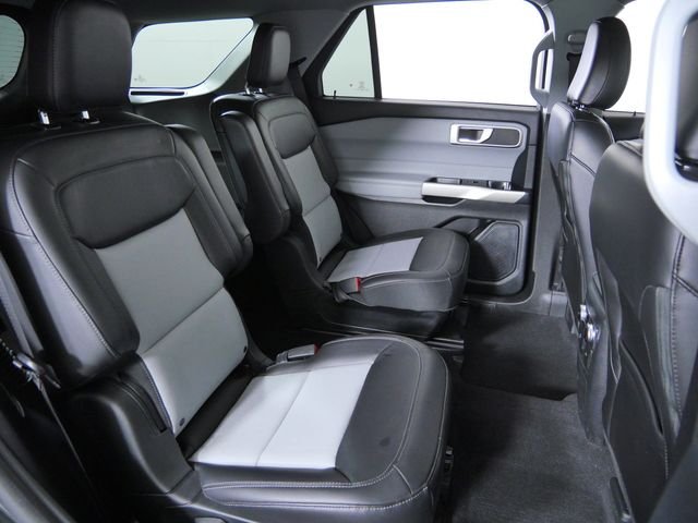 Certified Used 2024 Green Ford XLT image 16