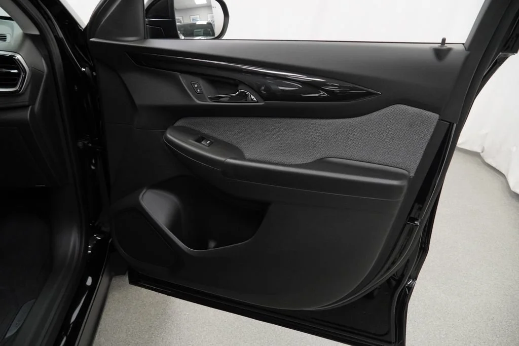 New 2026 Mosaic Black Metallic Chevrolet LT image 27