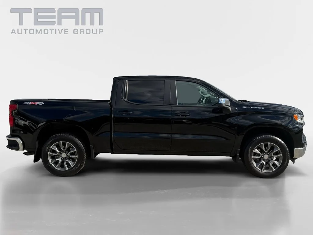 Used 2024 Black Chevrolet LT (2FL) image 8