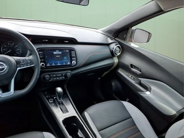 Used 2023 Orange Nissan SR image 19