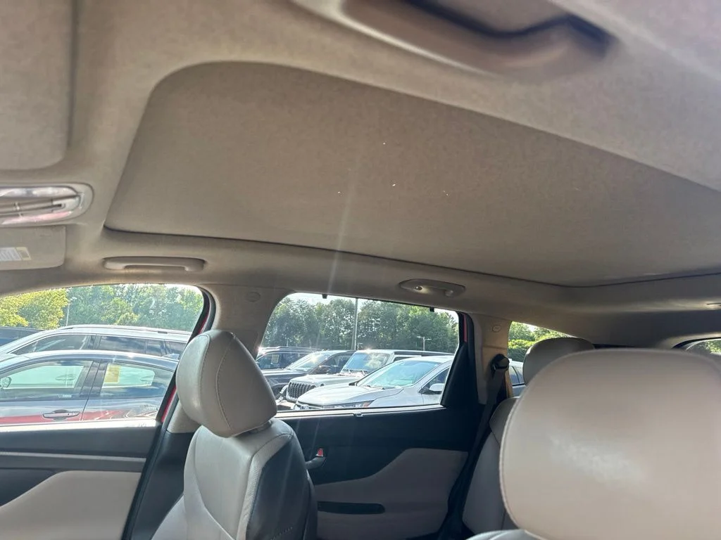 Used 2020 Red Hyundai SEL image 4