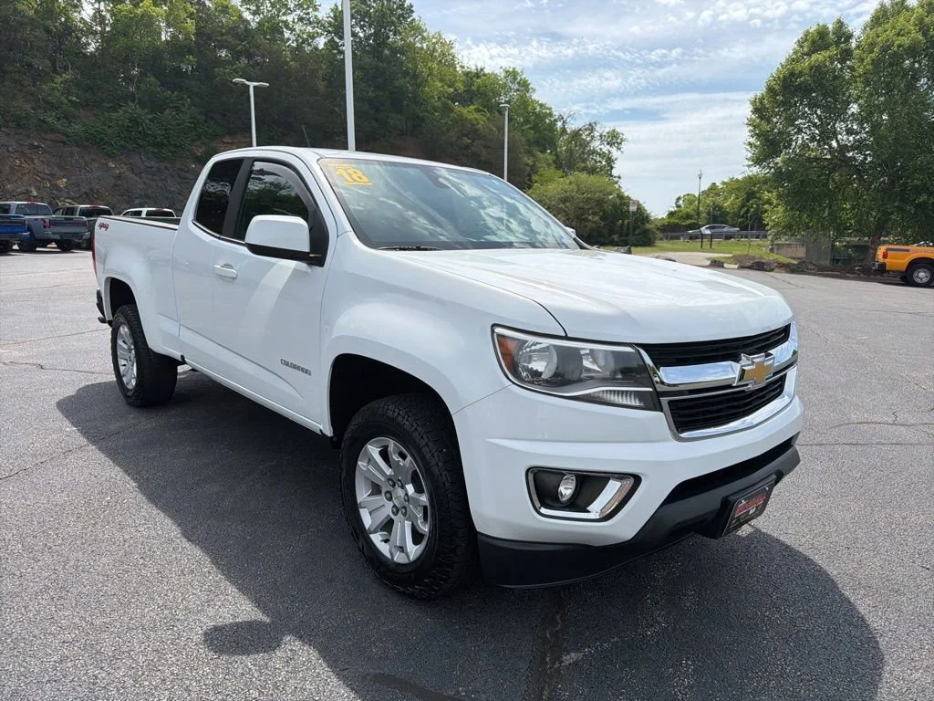 Used 2018 SUMMIT WHITE Chevrolet 4WD LT image 7