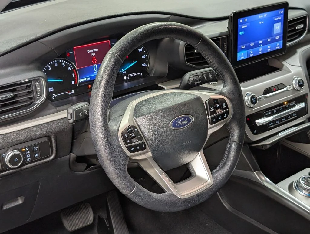 Certified Used 2023 Agate Black Metallic Ford XLT image 9