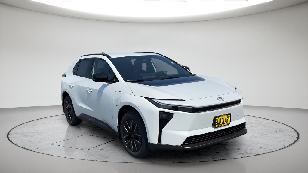 New 2026 Wind Chill Pearl Toyota XLE image 6