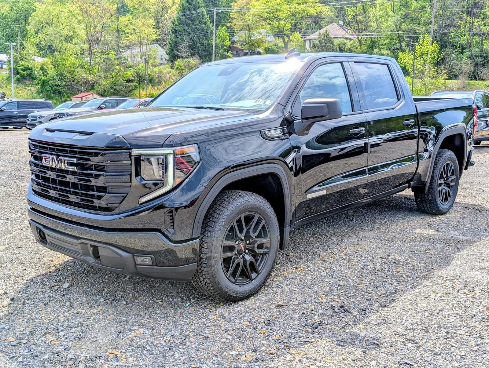 New 2026 Onyx Black GMC Elevation image 1