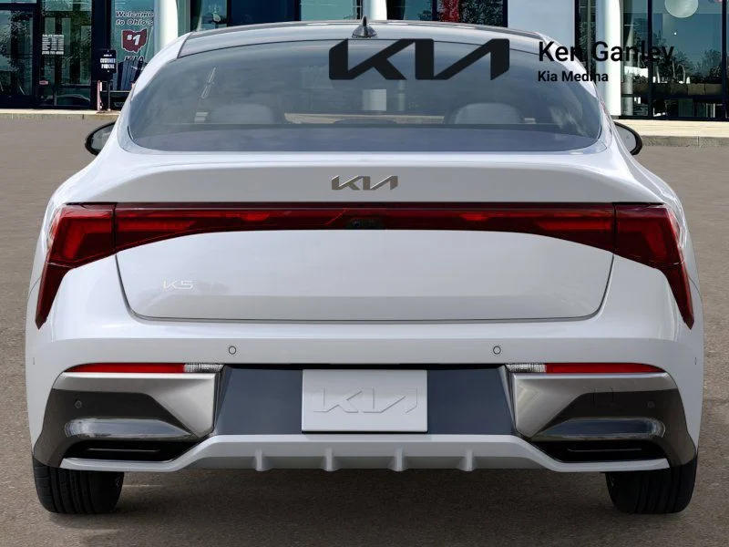 2026 Kia K5 EX - Photo 13