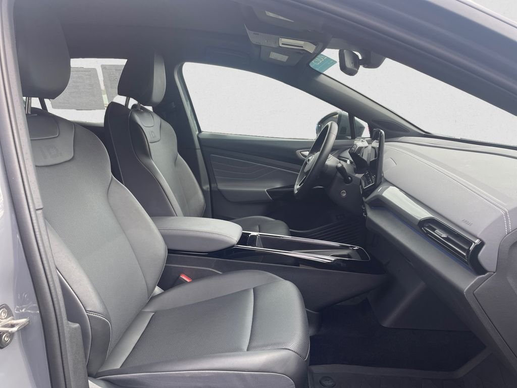 Certified Used 2023 Black Volkswagen Pro S image 15