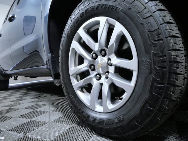 Used 2020 Chevrolet Silverado 1500 LT with VIN 3GCUYDED5LG424917 for sale in Apple Valley, Minnesota