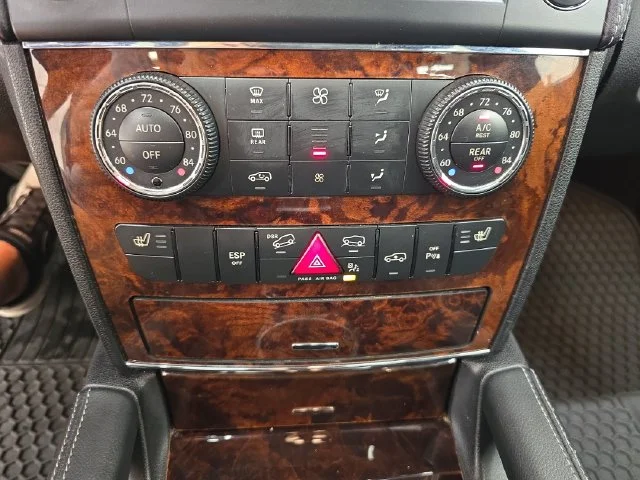 Used 2011 Arctic White Mercedes-Benz GL 450 image 26