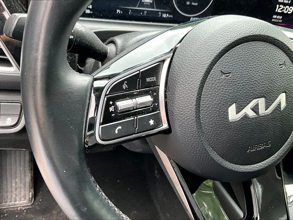 Used 2024 Gray Kia S image 19