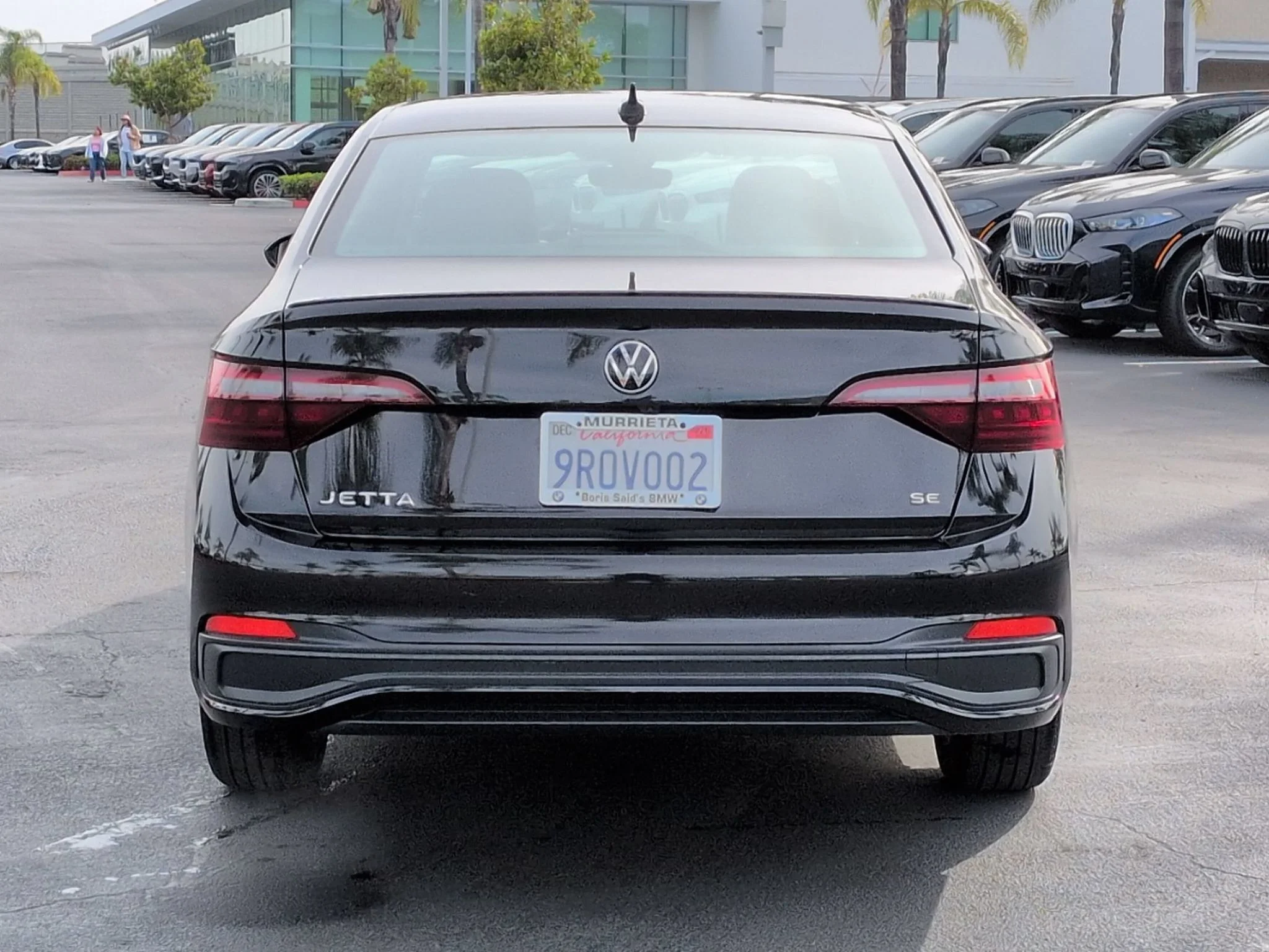 Used 2024 Deep Black Pearl Volkswagen SE w/Sunroof image 7