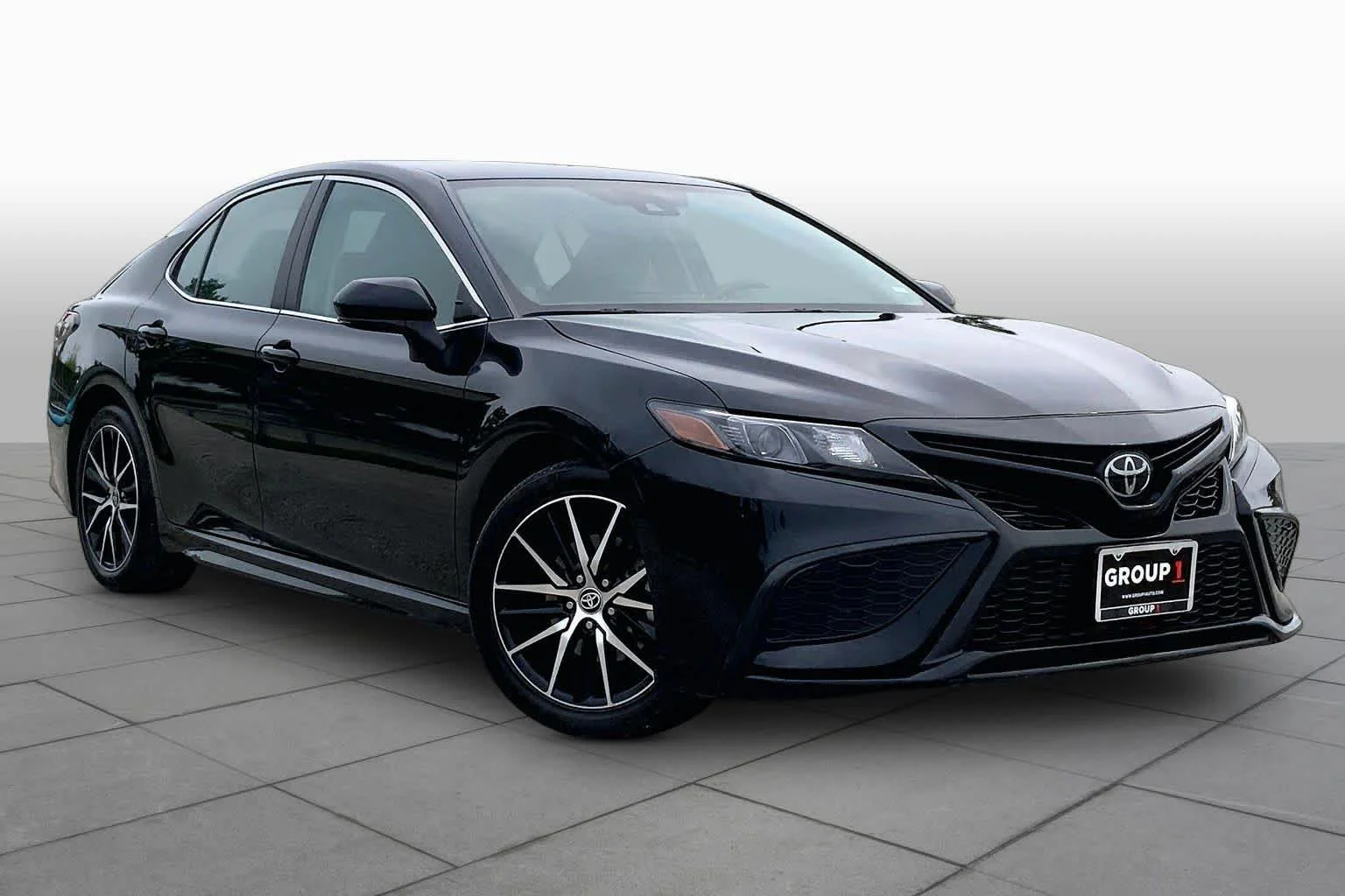 Used 2024 Midnight Black Metallic Toyota SE image 3