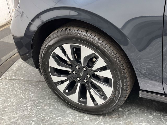 Used 2025 Stone Blue Ford Platinum image 40