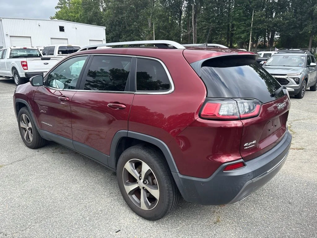 Used 2021 Red Jeep Limited image 3