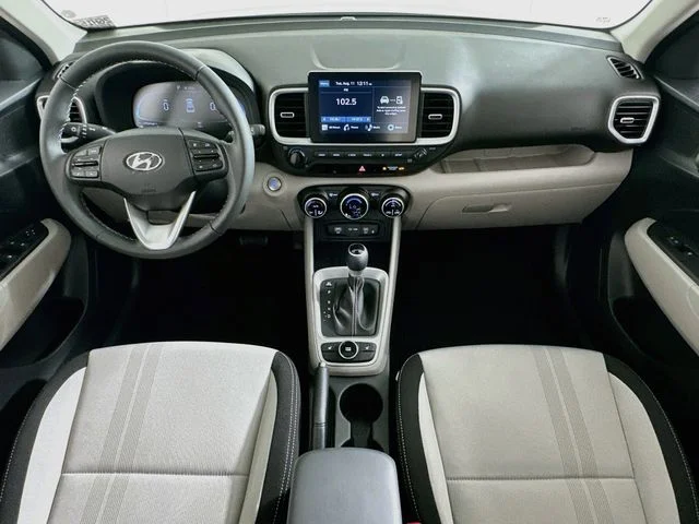 New 2026 Hyundai VENUE SEL