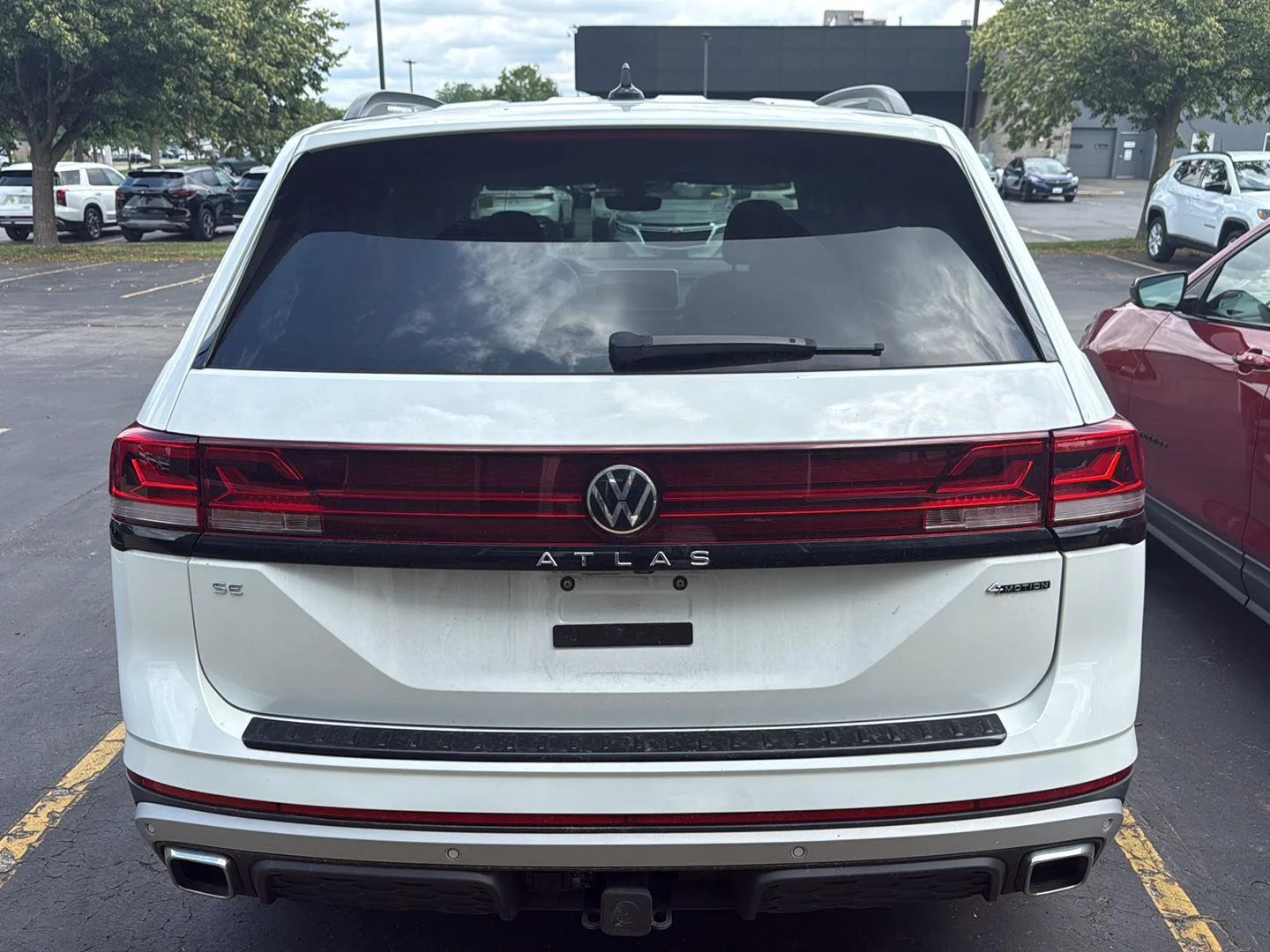 Used 2024 Wh Volkswagen 2.0T Peak Edition SE w/Technology image 23