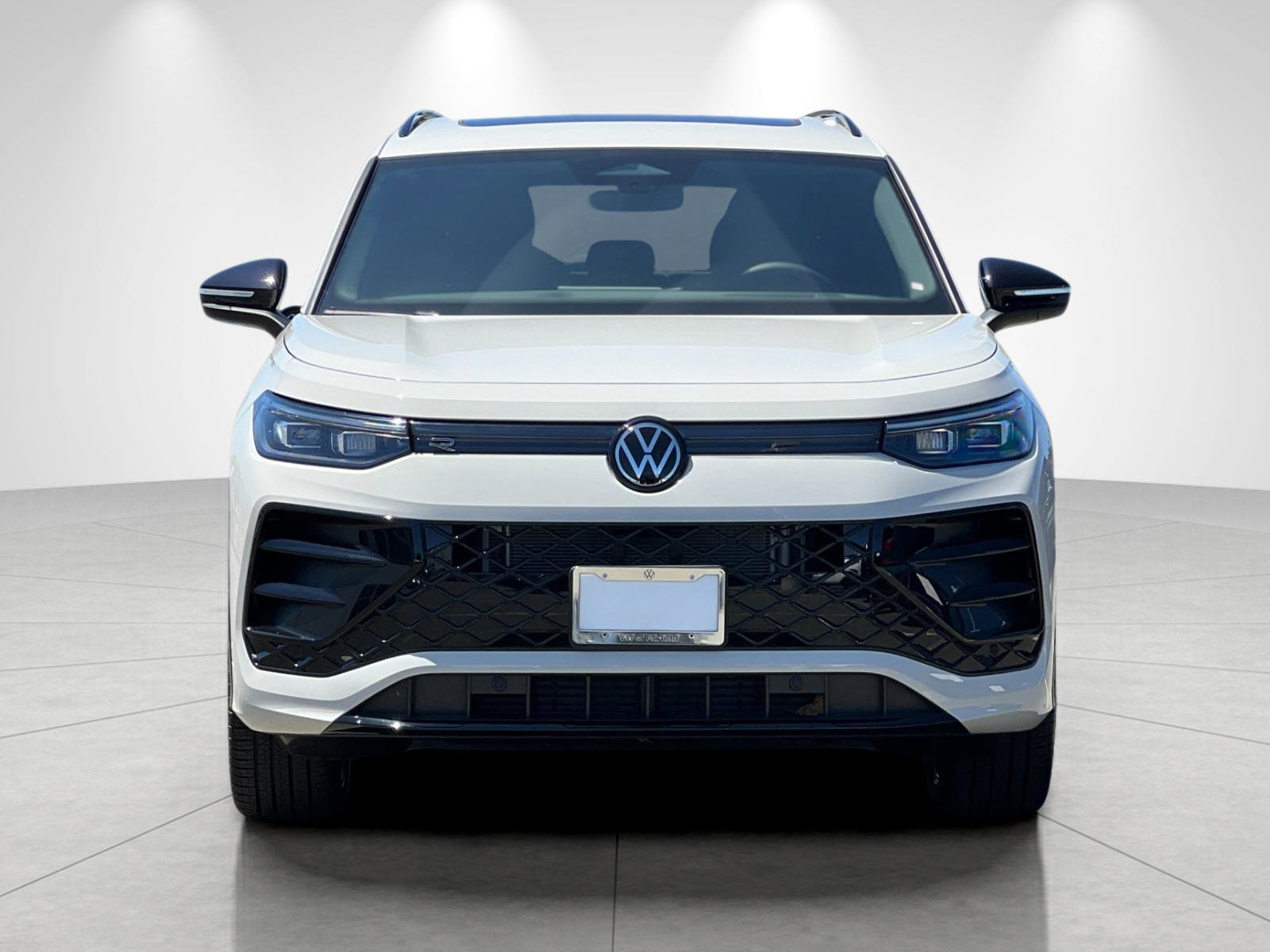 New 2026 Sandstone Volkswagen SE R-Line Black image 8
