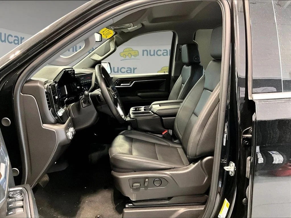 2024 GMC Sierra 1500 SLT - Photo 12