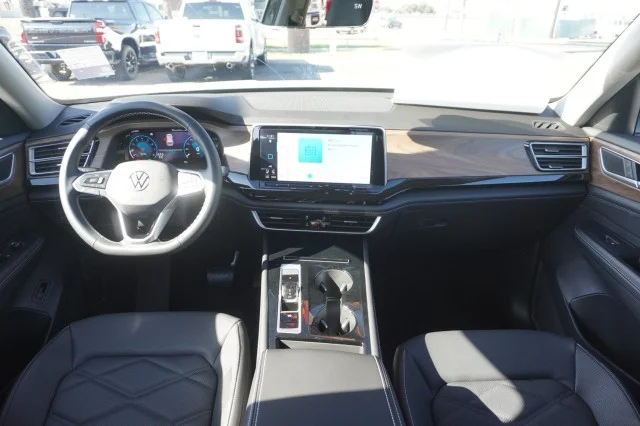 2026 Volkswagen Atlas SE w/Tech - Photo 22