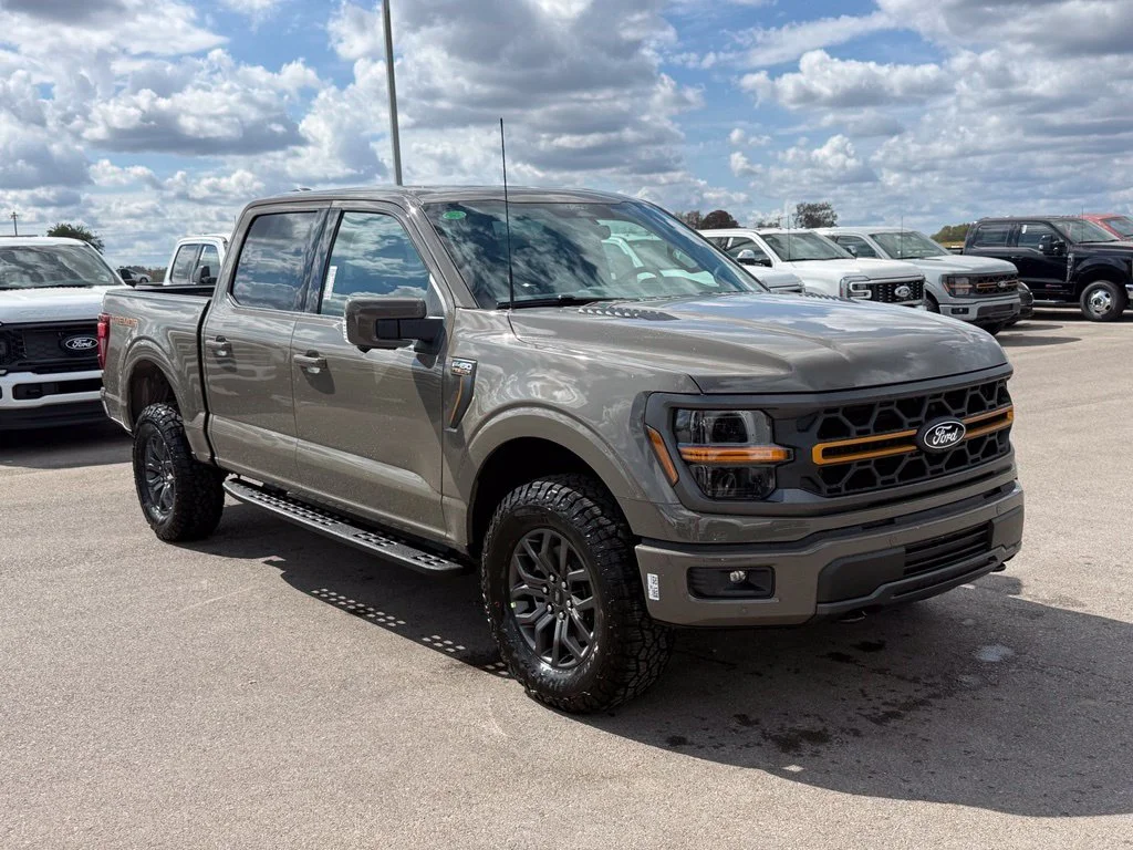 New 2026 Gray Ford Tremor image 2