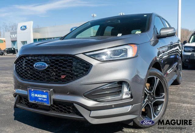 2023 Ford Edge ST AWD's photo