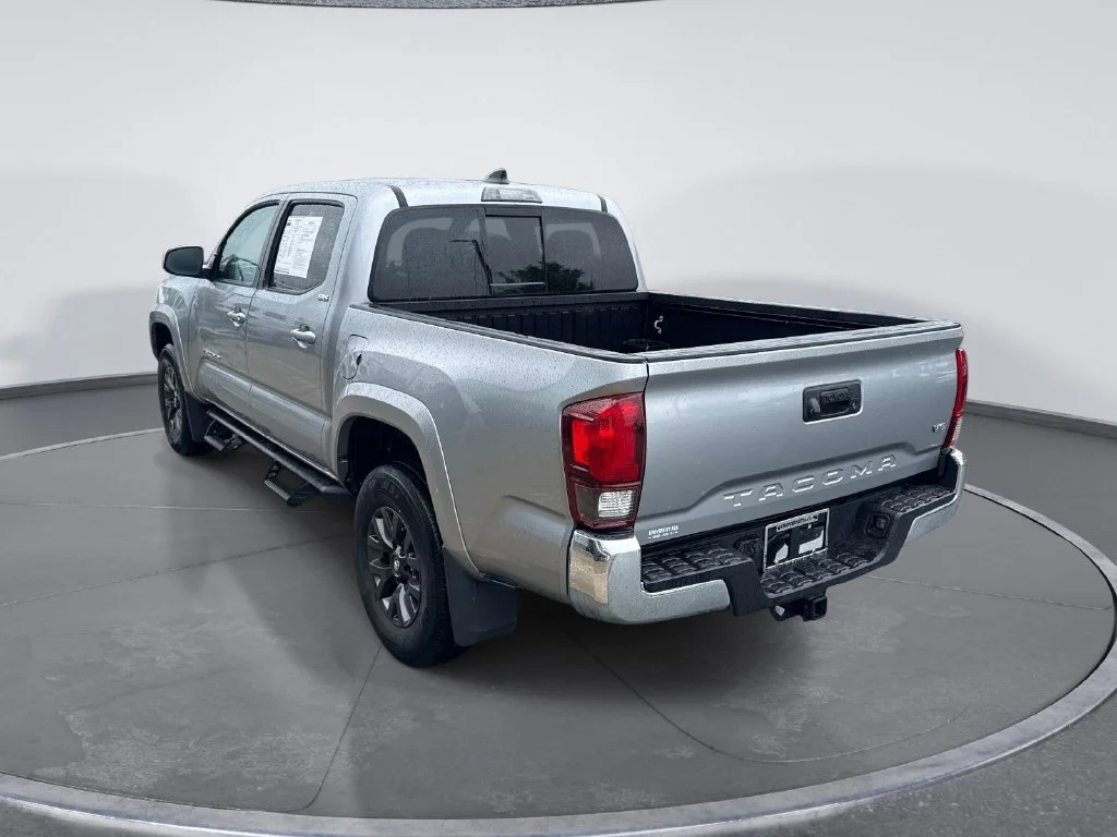 Used 2021 Silver Toyota SR5 image 5