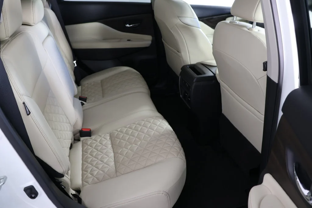 Used 2023 Pearl White Nissan Platinum image 22