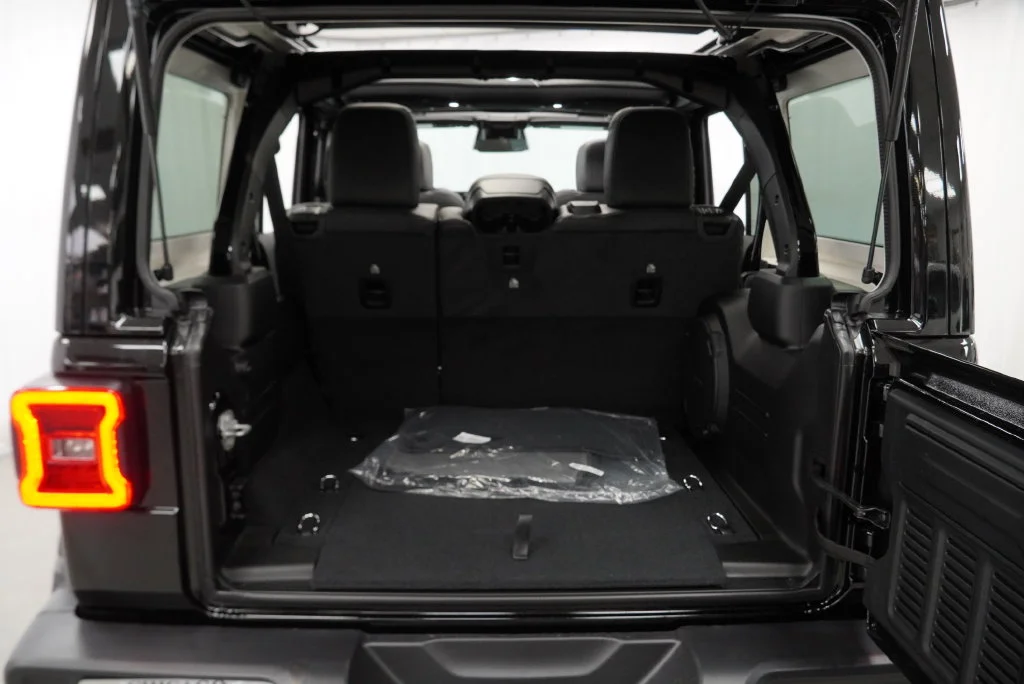 New 2027 Black Clear-Coat Paint Jeep Sahara image 32