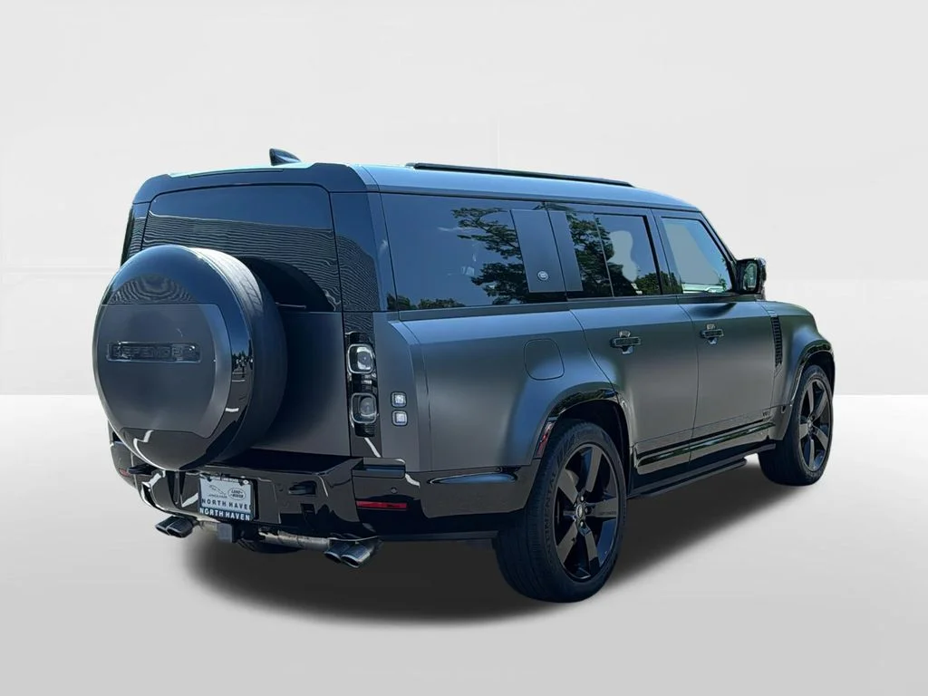 Certified Used 2024 Gray Land Rover V8 image 4