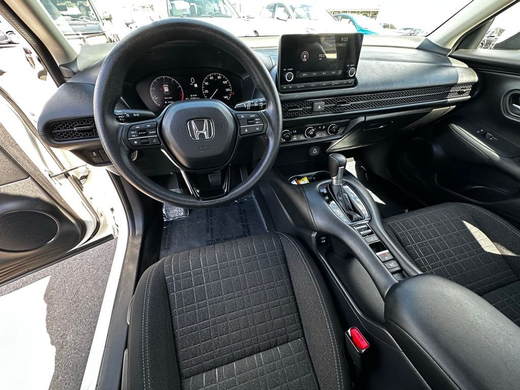 Used 2024  Honda LX image 13