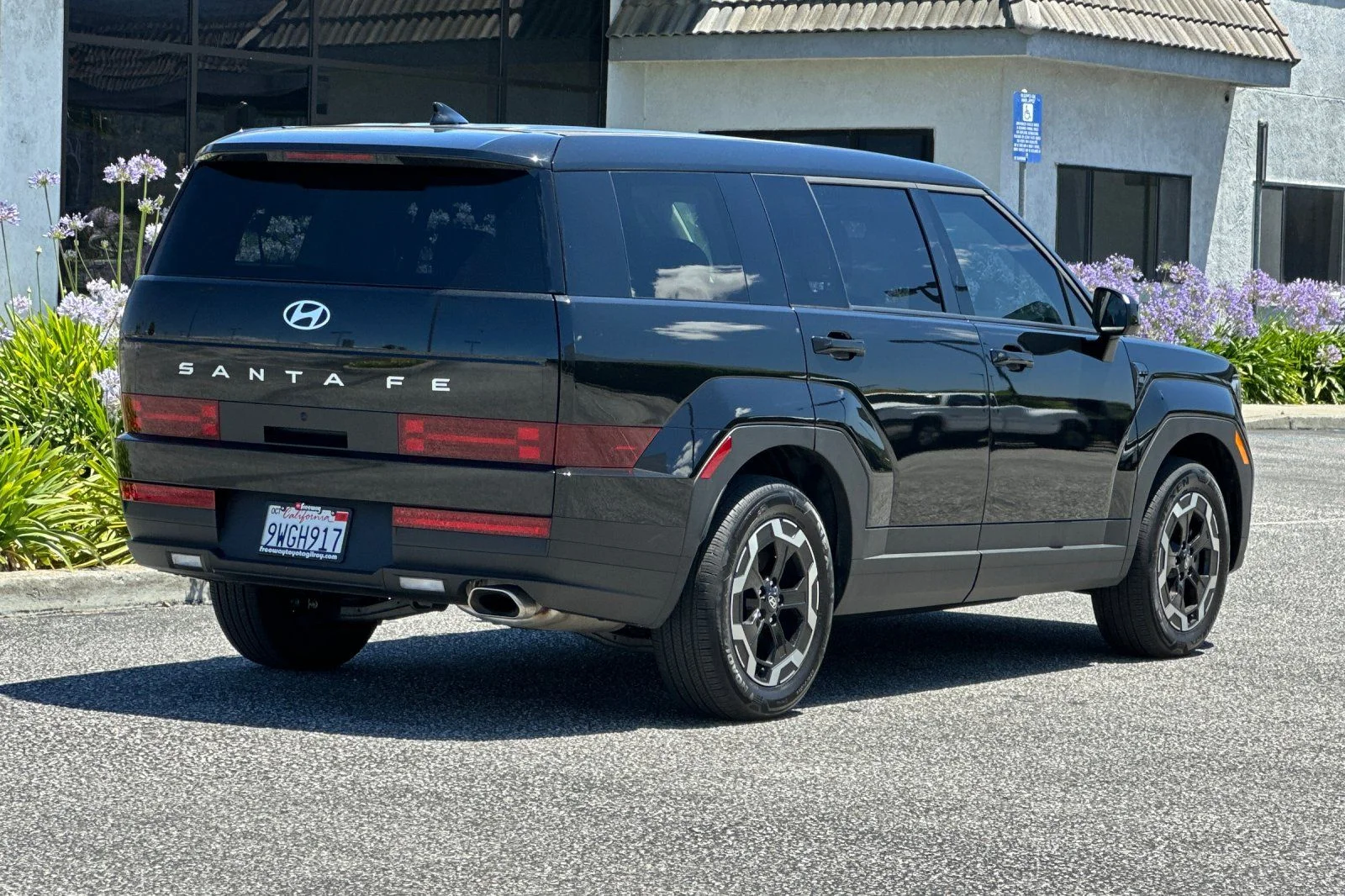 Used 2026 Black Hyundai SE image 4