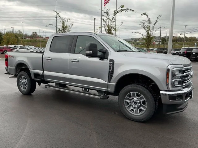 New 2027 Iconic Silver Metallic Ford F-350® Lariat® image 12