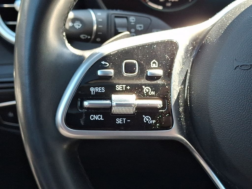 Certified Used 2022 White Mercedes-Benz GLC 300 image 21