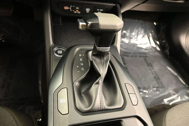 2025 Kia K4 LXS - Photo 12