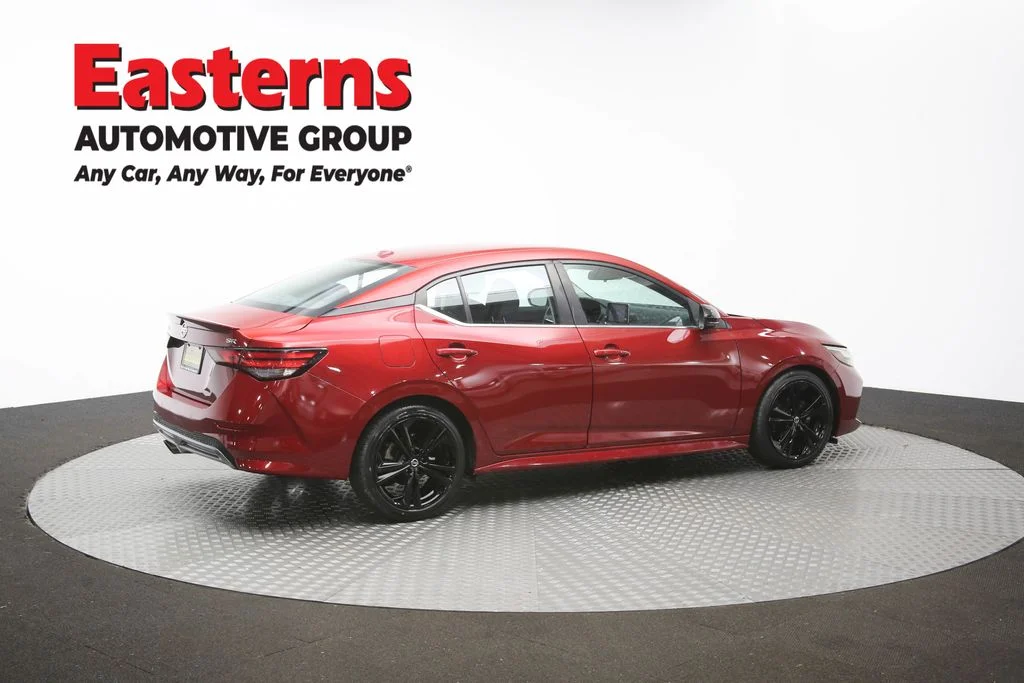 Used 2020 Red Nissan SR image 42