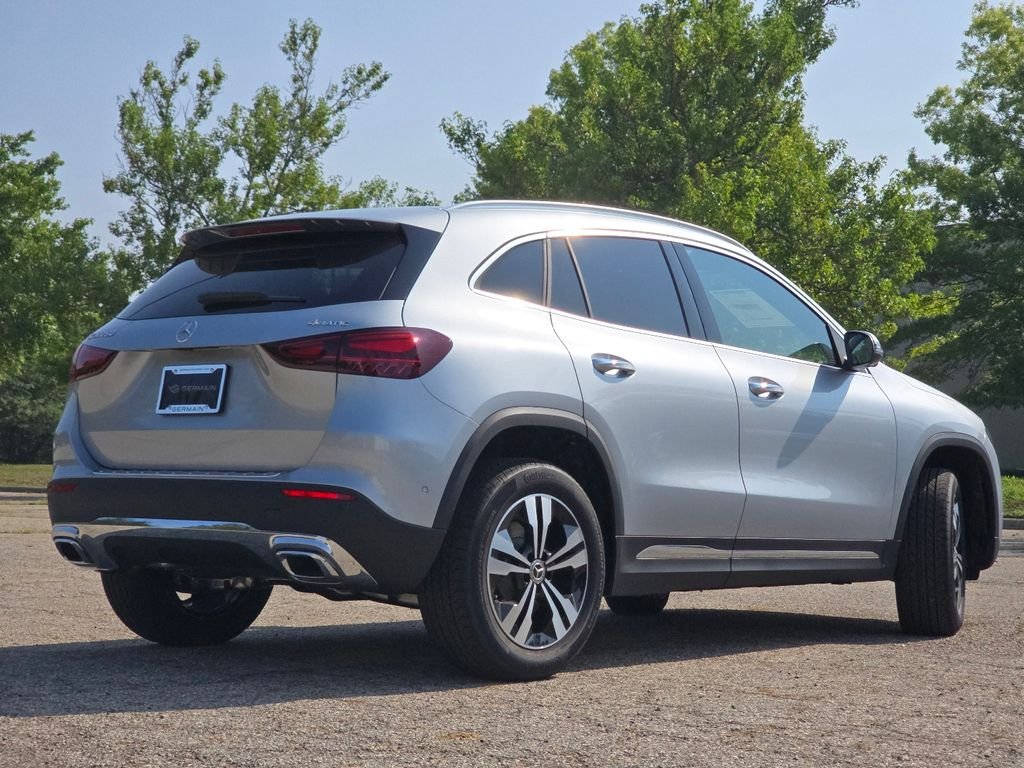 New 2026 Cirrus Silver Metallic Mercedes-Benz GLA 250 image 16