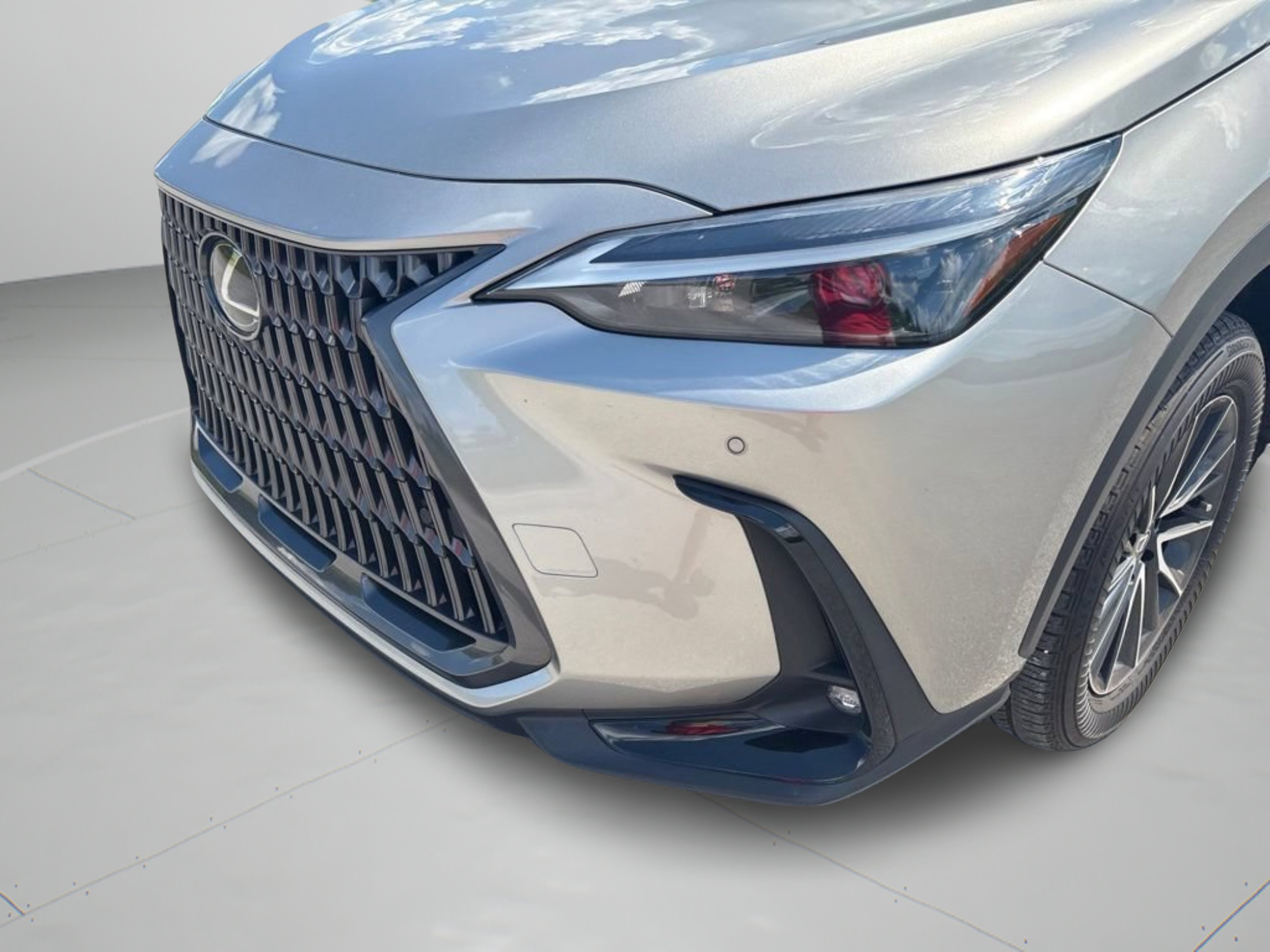 Used 2024 Atomic Silver Lexus NX 250 Premium image 32
