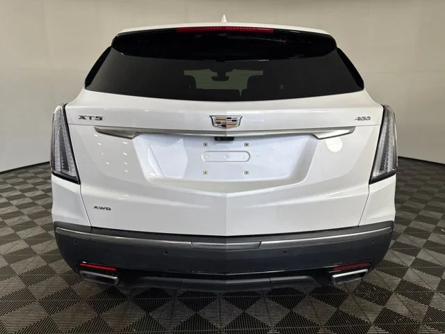 Used 2021 Crystal White Tricoat Cadillac Sport image 22