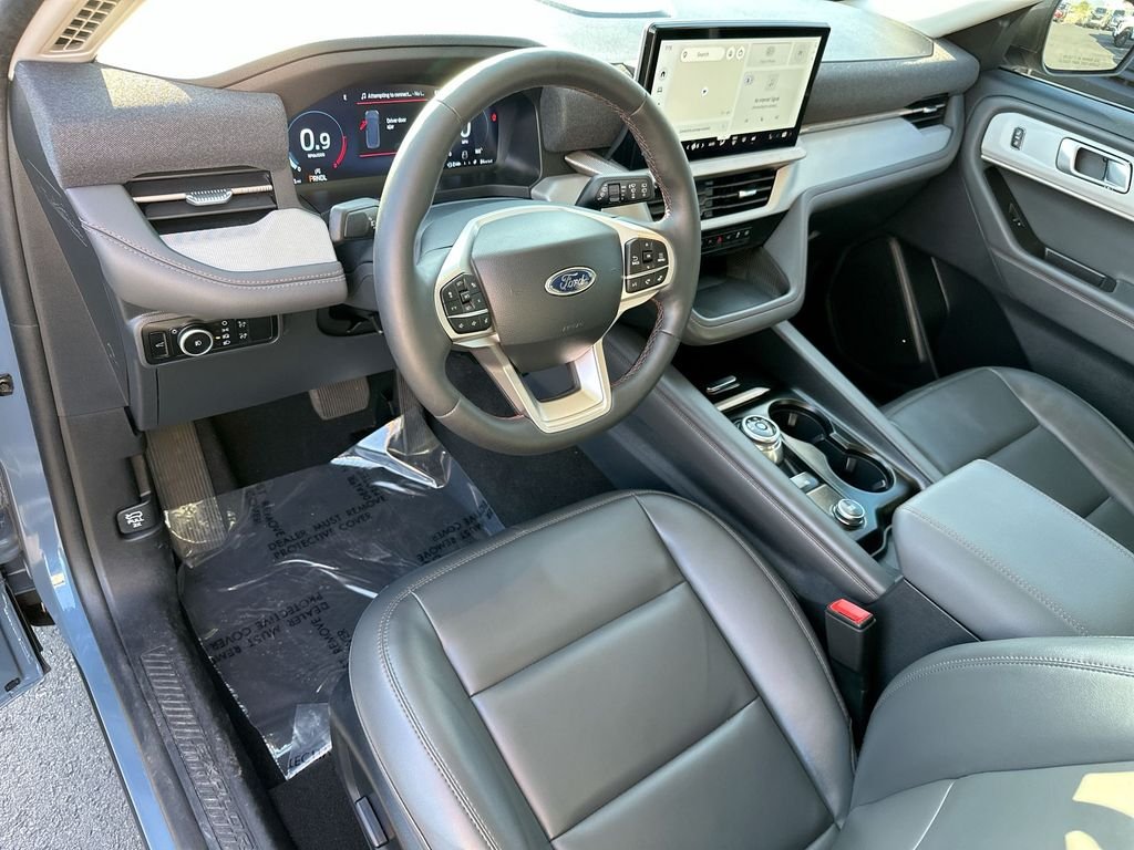 Used 2025 Blue Ford Active image 3