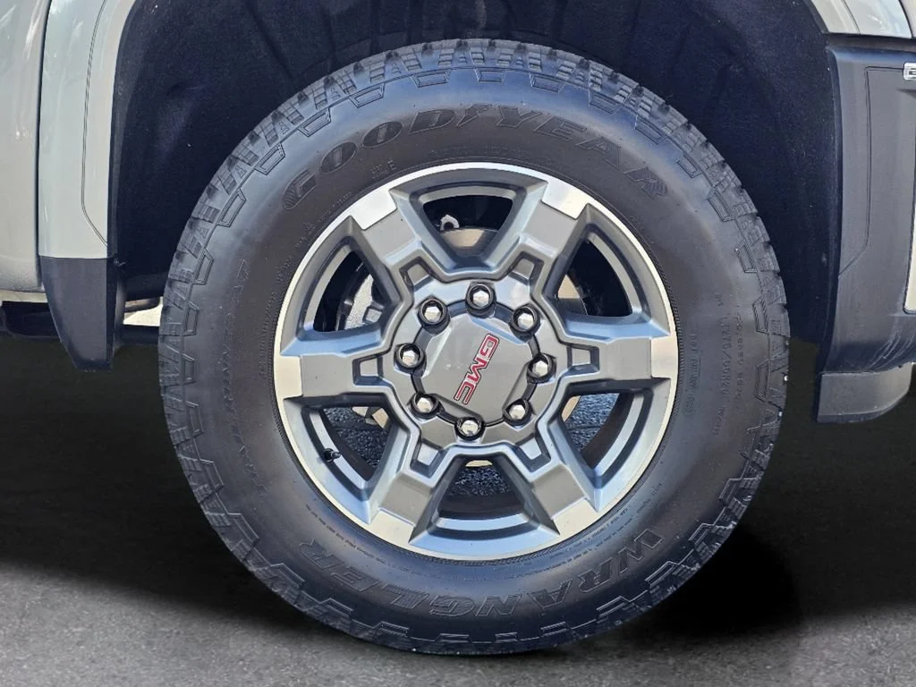 Used 2025 Sterling Metallic GMC SLT image 6