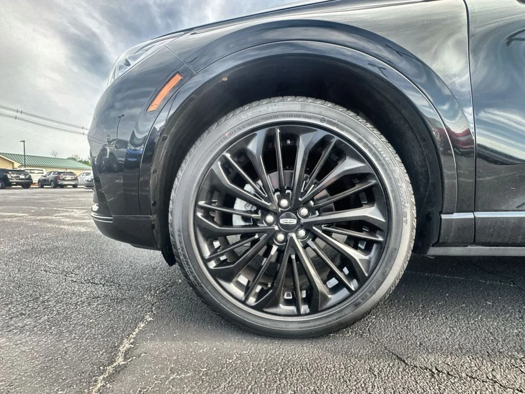 Used 2023 Black Lincoln Reserve image 10