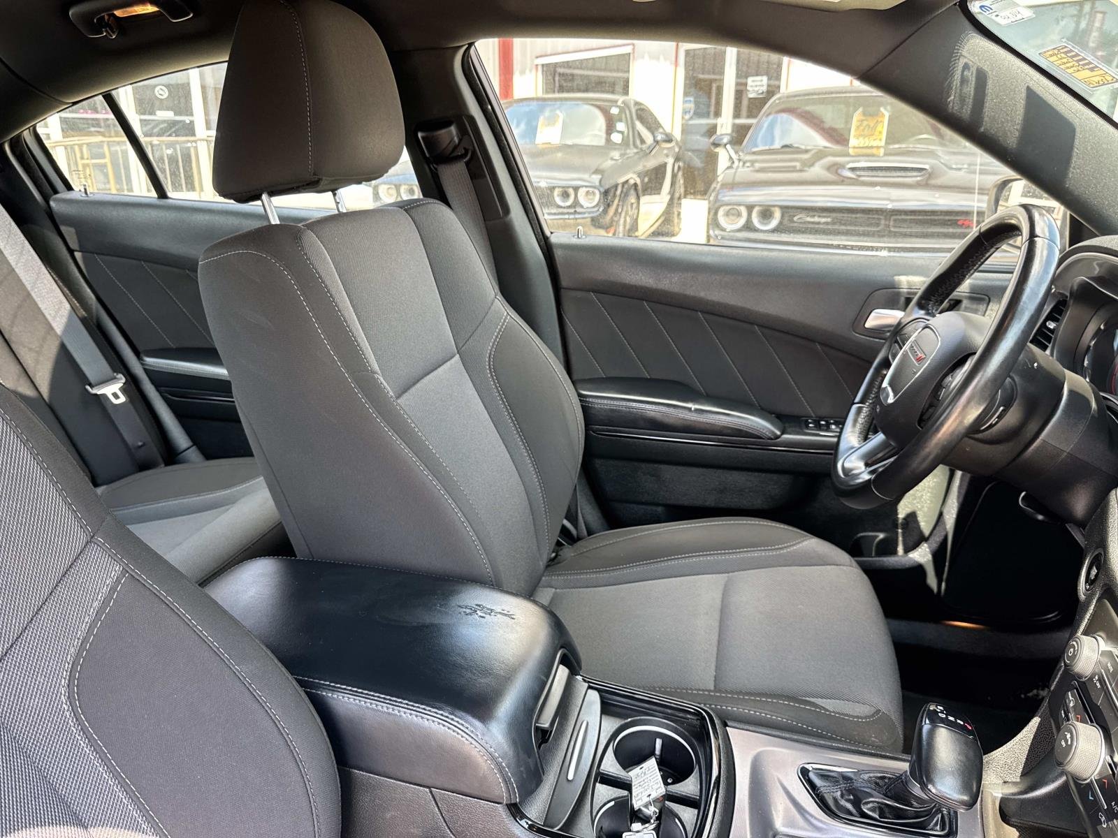 Used 2022 Indigo Blue Dodge SXT image 10