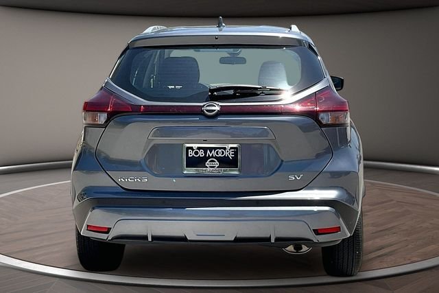 Used 2024 Gray Nissan SV image 4