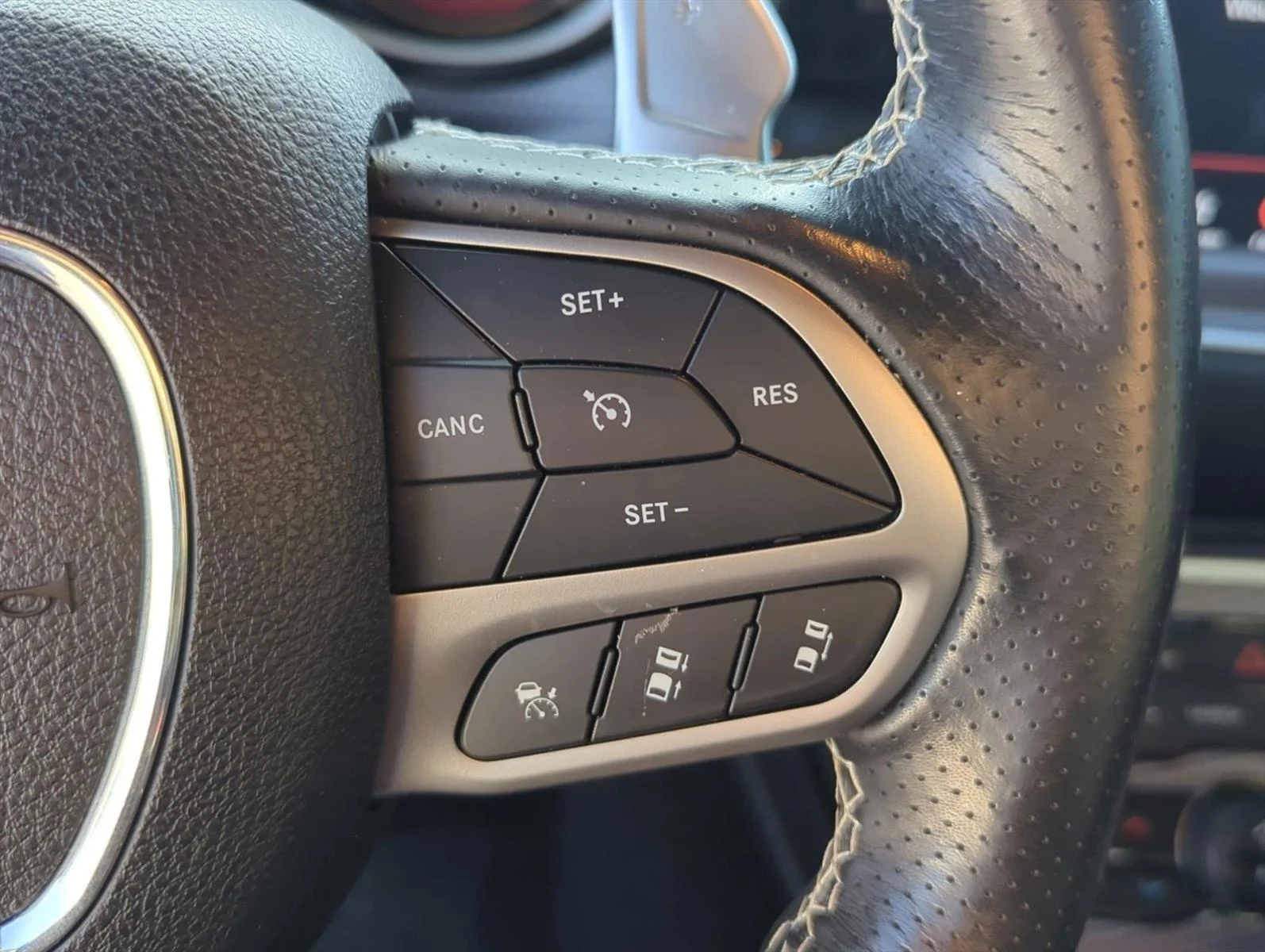 Used 2019 B5 Blue Pearlcoat Dodge SRT Hellcat image 16