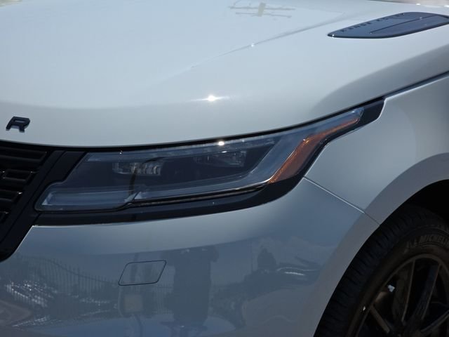 New 2026 Arroios Grey LAND ROVER Dynamic SE image 21